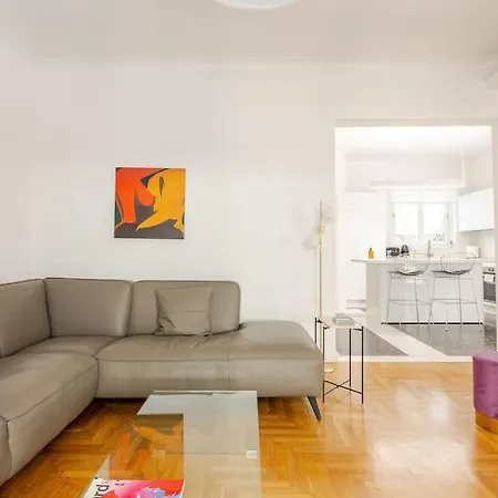 130m Luxury In The Heart Of Athens